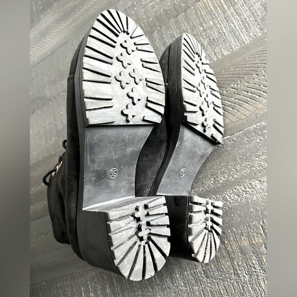 Sinsay Black Lace-Up Heeled Ankle Boots | Faux Suede Size 8.5 - Picture 9 of 10